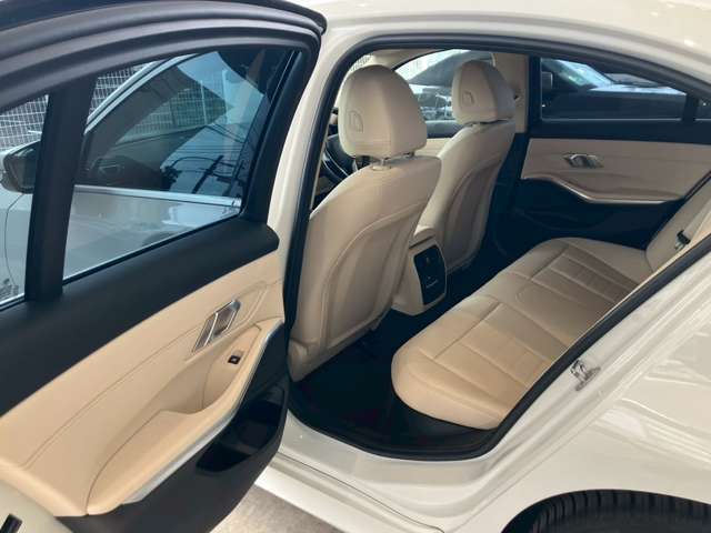 BMW　Premium　Selection　調布/〒182-0015東京都調布市八雲台2-14-1/TEL.042-426-1166/営業時間：10：00-18：00