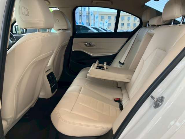 BMW　Premium　Selection　調布/〒182-0015東京都調布市八雲台2-14-1/TEL.042-426-1166/営業時間：10：00-18：00