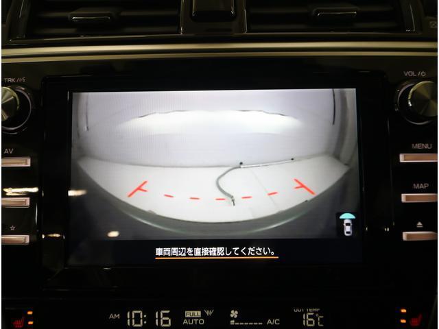 ■フロントビューカメラの映像がこちら。車の前方及び運転席からは通常確認不可能な左右までしっかり映し出します。