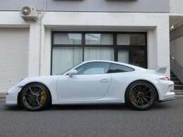 ラグジュアリーインテリアのストリートモデル