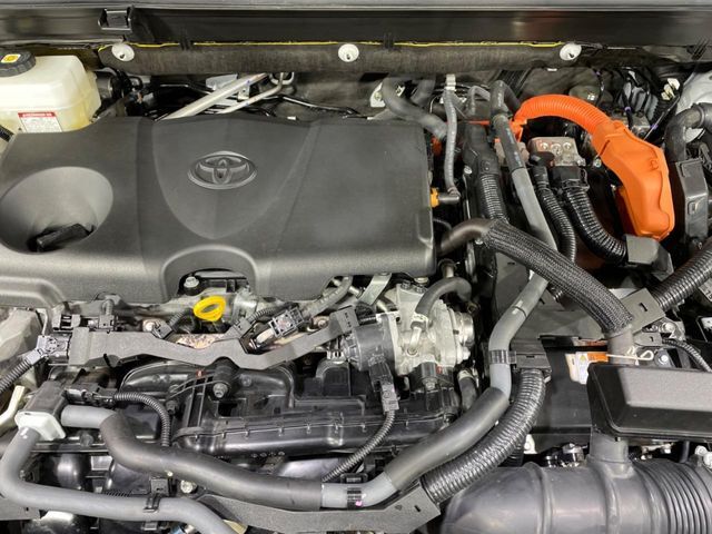 親切・丁寧な専門メカニックスタッフが応対！・車検・点検整備・事故等の修理などアフターサービスも安心。お車のカスタマイズもネクステージのサービススタッフまでご相談ください！