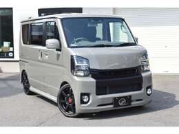 展示車は両側電動スライドドア装備のPZターボスペシャルです。PZターボは217万円、PZターボスペシャルは224万円にてオーダー可能です。価格のお安いバングレードでもオーダー可能ですのでご相談下さい！