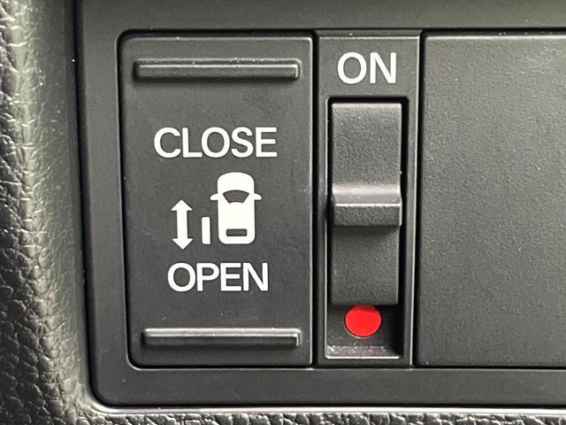 【問合せ：0776-53-4907】【パワースライドドア】スマートキーや運転席のスイッチでスライドドアの開閉が可能♪電動だから力を入れてドアを開ける必要がありません。