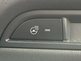 【ステアリングヒーター】ハンドルが温かくなり運転がとても楽しく快適に感じます。