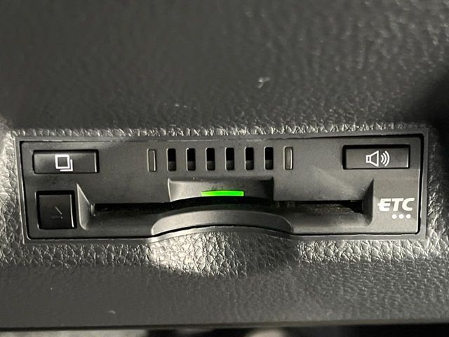 【ETC】高速道路の料金所をストレスなく通過！話題のスポットやサービスエリアに多い「スマートIC」利用時は必須のアイテムです。当店でセットアップを実施、ご納車当日からすぐにご利用いただけます！