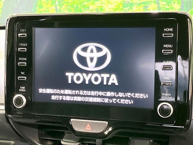 【ナビ機能付きディスプレイオーディオ】ナビ機能搭載の他、お持ちのスマートフォンと連携して、ナビやbluetoothでの音楽再生が可能です♪デザインはもちろん操作性も良好！