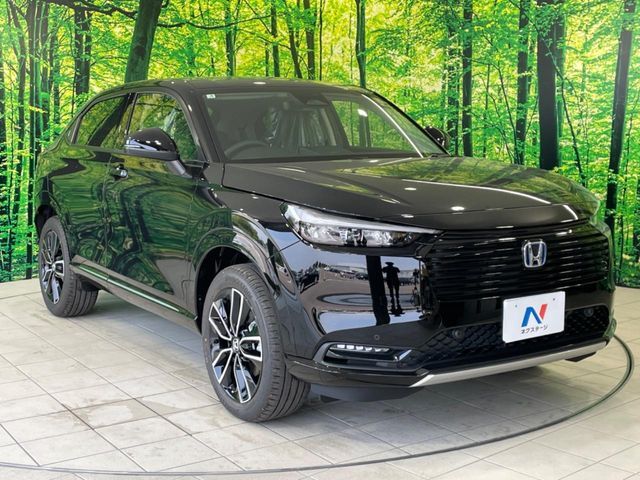 大好評のボディコーティング「弾スプラッシュコート」もご納車までに施工可能。通常のガラスコートと異なる、耐久年数6年の無機質ガラスコーティングが、ボディをキレイな状態に保ってくれます。