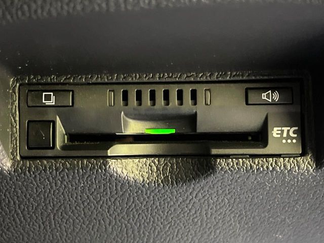 【ETC】高速道路の料金所をストレスなく通過！話題のスポットやサービスエリアに多い「スマートIC」利用時は必須のアイテムです。当店でセットアップを実施、ご納車当日からすぐにご利用いただけます！
