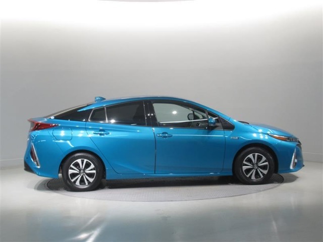 車検、整備、修理などアフターメンテナンスもトヨタカローラ愛知にお任せください。