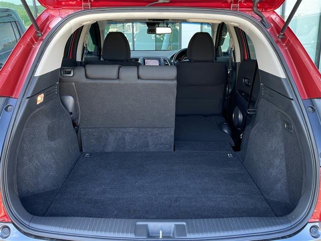 【運転席操作部】快適なドライブを楽しむための機能が装備されています！運転席から触れるので、使いやすいです！除菌プランいれていただくと、さらに清潔で安心していただけます！