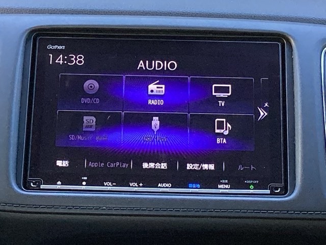 AVメニューはご覧の通り、様々なコンテンツに対応、ドライブを楽しく演出できます。詳しくはスタッフへお尋ねください
