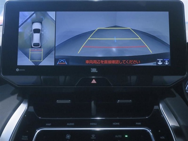 パノラミックビューモニターが搭載されているので、あたかも上から見ている画面で駐車可能です。