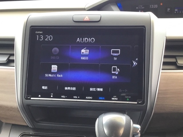 ナビ機能だけではありません、フルセグTVやDVD、ミュージックサーバー等オーディオ機能も充実しています。