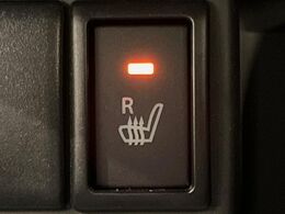 【シートヒーター】寒い日に重宝するシートヒーター！エアコンより早く温まってくれるので寒がりの人も安心ですね♪エアコンの温風は乾燥するから苦手、という方にもをおすすめです。