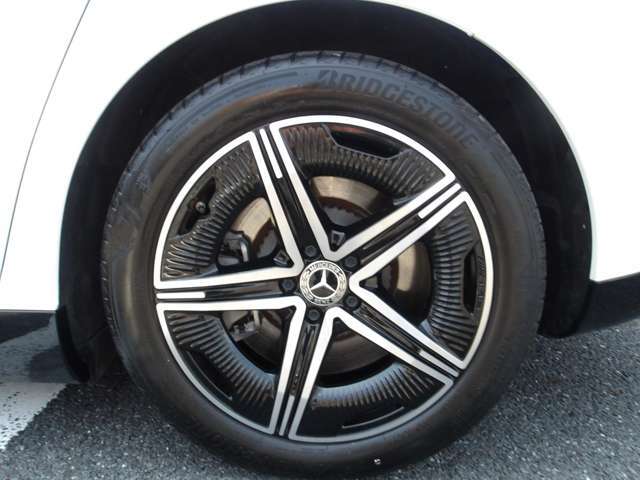 【必見】Webに掲載していないお車が多数ございます。是非メルセデス・ベンツ川口：048-259-3313　墨田店：03-5819-2211までお電話下さいませ。