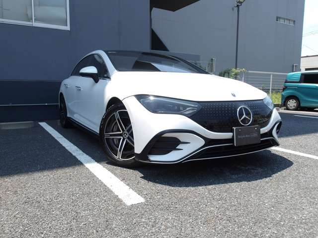 メルセデス・ベンツ正規ディーラー　株式会社シュテルン墨田のお車をご覧頂きありがとうございます。川口店・墨田店の2支店の中からお客様のご希望にあった1台をご案内させて頂きます。