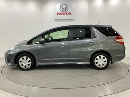 購入後も自社指定整備工場完備でお客様の愛車をしっかりサポート致します！御納車時には安全かつ安心してお乗り頂けるようホンダ専門知識を持つ整備スタッフが点検・整備・装備も説明をしてお渡ししております。