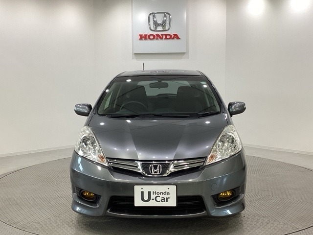 【Honda認定中古車 U-Select】　エンジン、オーディオやカーナビ(Aftermarket品は除く）に至るまで保証をお付け致します。全国のホンダディーラーで保証と整備が受けられます。