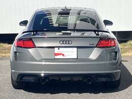 2022年モデル　限定車　19AW　Sライン　レッドキャリパー　ブラックスタイリング　マグネティックライド　マトリクスLEDライト　バーチャルコックピット　リヤスポイラー　レッドインテリア　リヤビューカメラ