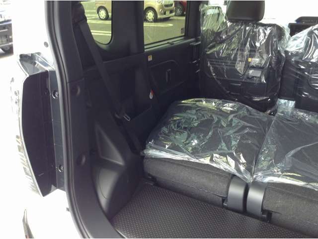 販売、整備、鈑金、保険など、お車に関わる事ならぜ～んぶまとめてケイカフェにお任せください！