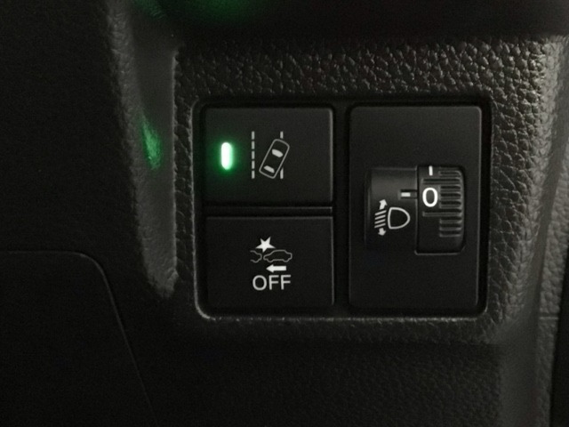 ホンダが推し進める総合先進安全装備のセンシング搭載！　衝突や斜線はみだしなどの危険が予測される時、センサーが警告。ヒューマンエラーを高度先進技術が補完してくれます。