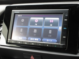 ナビゲーションはギャザズメモリーナビ（VXM-225Ci）を装着しております。AM、FM、CD、Bluetoothがご使用いただけます。初めて訪れた場所でも安心ですね！