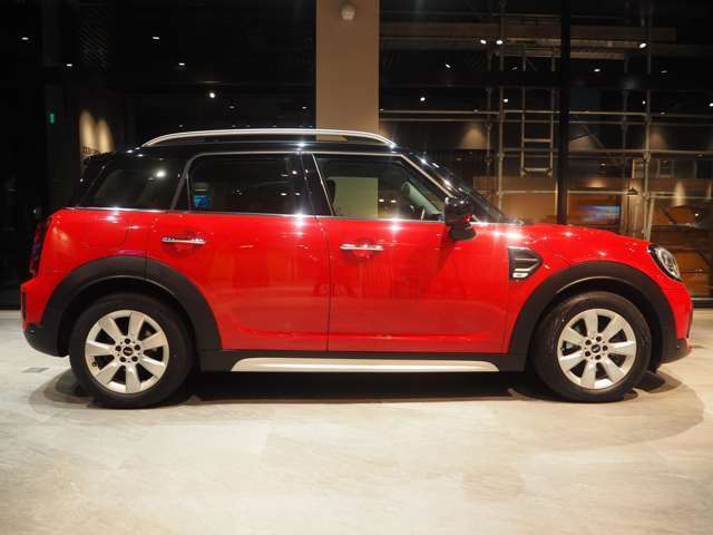 現車確認のご来店予約等もお待ちいたしております。お気軽にTEL　0078-6002-369993（無料）MINI一宮まで！