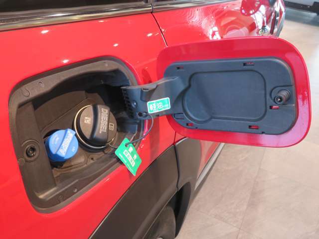 【給油口】ディーゼル車なので、軽油になります！
