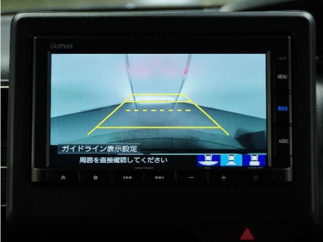 ◆バックカメラ◆リバースにするだけで映ります、後方の安全確認や、狭い駐車場での車庫入れ、雨の日や夜間など視界の悪い時に便利です！安全にバックする為には欠かせない装備です。