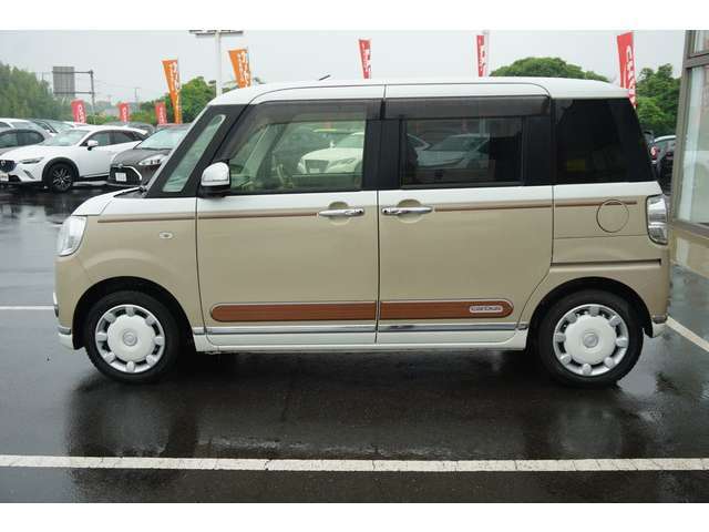 自動車保険も取り扱っています。お見積もりからでもOKです。お気軽にお問い合わせください。
