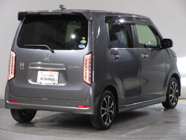 ボディクリーニング後、愛車をピカピカの状態へ保護するコーティング「ブライトパック」がおススメです！水垢がつきにくく、手入れがしやすくなりますよ！いつも愛車をきれいにしておきたい方におススメです。