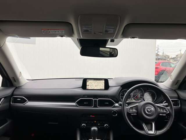 見晴らしが良く開放的な車内。視界も良好でストレス無く快適なドライブをご提供できます♪
