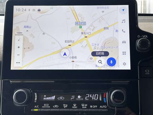 地デジチューナー内臓型、多機能タッチパネルメモリーナビゲーションを装備しています。