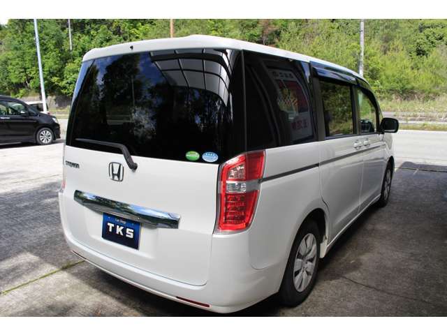 ☆ホンダディーラー入庫☆人気のパール♪後期型！車検たっぷり！内外装美車◎9インチ大型ナビ・フルセグTV装備！広々、お荷物なども沢山載せれます♪全国どこでも登録OK♪売約注意！！