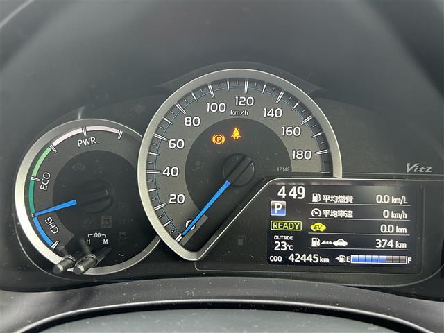 【スピードメーター】メーターがシンプルで見やすく運転しやすいですね。