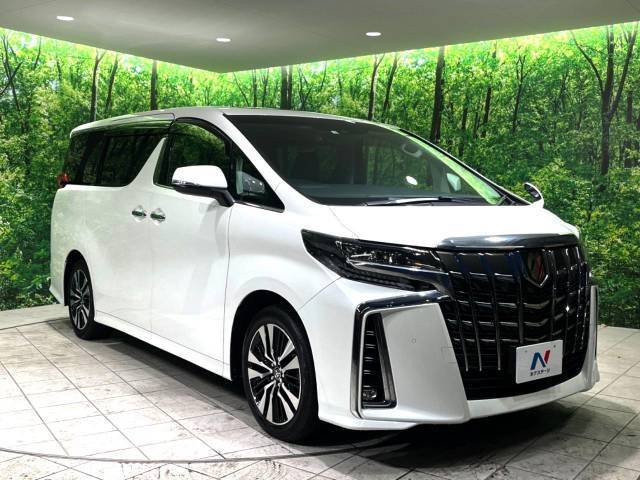 大好評のボディコーティング「弾スプラッシュコート」もご納車までに施工可能。通常のガラスコートと異なる、耐久年数6年の無機質ガラスコーティングが、ボディをキレイな状態に保ってくれます。