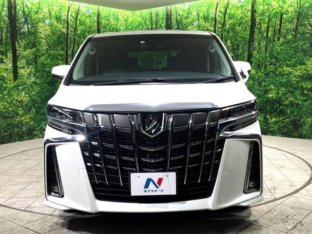 弊社では、全車『修復歴なし』のお車のみ取り扱っております。専任バイヤーによる厳選した仕入れの後、入庫後の車両チェックを行い、ネクステージが認定した高品質な中古車をご提供しております。