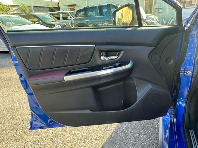 軽い力で、窓を開けたり閉めたりすることができます！掲載箇所以外にご希望の写真がございましたら、お気軽にお問い合わせ下さい！メールや郵送でお送りさせていただきます。