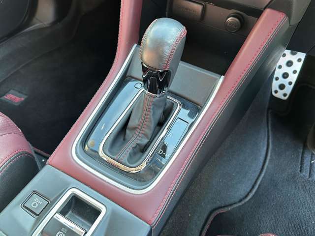 【　シフト　】シフトも操作しやすく快適なドライブを楽しんでいただけます♪