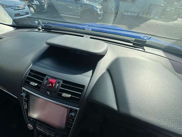 暑い夏でも寒い冬でも、車内に快適な空気を届けるので、いつでも快適な車内空間を創り上げます！