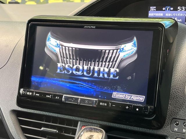 【BIG-X9インチナビ】人気の大画面BIG-Xナビを装備。専用設計で車内の雰囲気にマッチ！ナビ利用時のマップ表示は見やすく、テレビやDVDは臨場感がアップ！いつものドライブがグッと楽しくなります♪
