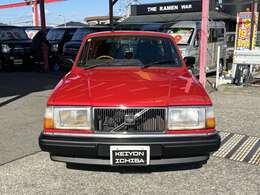 大型展示場には100台以上の厳選した在庫車がびっしり☆あなたのお気に入りのお車がきっと見つかる☆もちろんスタッフが全力で一緒にお探しいたしますので在庫にない希望の車種等ございましたらご相談ください！