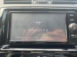 【純正ナビ】人気の純正ナビを装備。オーディオ機能も充実しており、Bluetooth接続すればお持ちのスマホやMP3プレイヤーの音楽を再生可能！毎日の運転がさらに楽しくなります！！