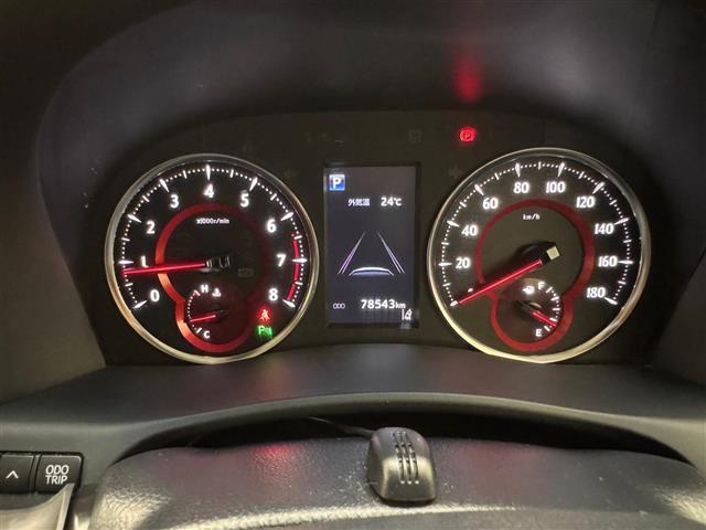 【スピードメーター】メーターがシンプルで見やすく運転しやすいですね！
