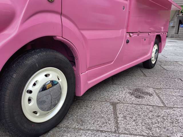 新品ホイールキャップ