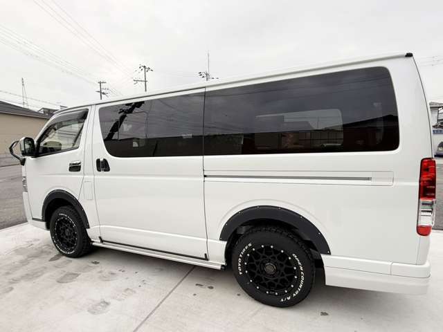 遠方の方でもご購入ができるように電話・FAXで契約を結ぶことが可能です。また当社はご来店が難しいお客様でも全国各地に納車させて頂いております。