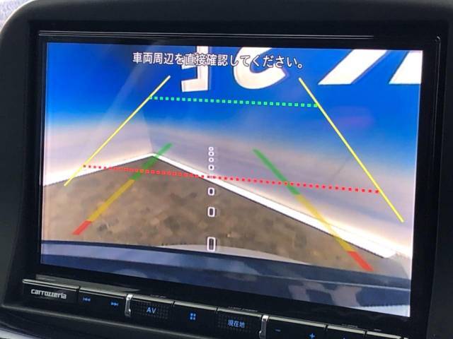 ●バックカメラ：便利な【バックカメラ】で安全確認もできます。駐車が苦手な方にもオススメな便利機能です。