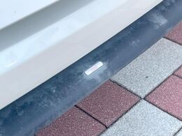 【STIエアロ】人気のSTIエアロを装備！クルマの外観がよりスタイリッシュになり、街中で存在感あふれる1台に♪将来買い替える時にもリセールに影響しやすく、価値ある人気の装備です！