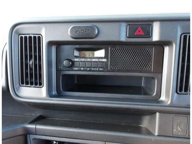 見方が分からないときは、どんなことでも中古車選びのプロであるスタッフにおたずねください。