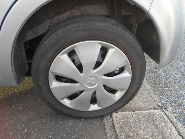 ホイールキャップ（左前後